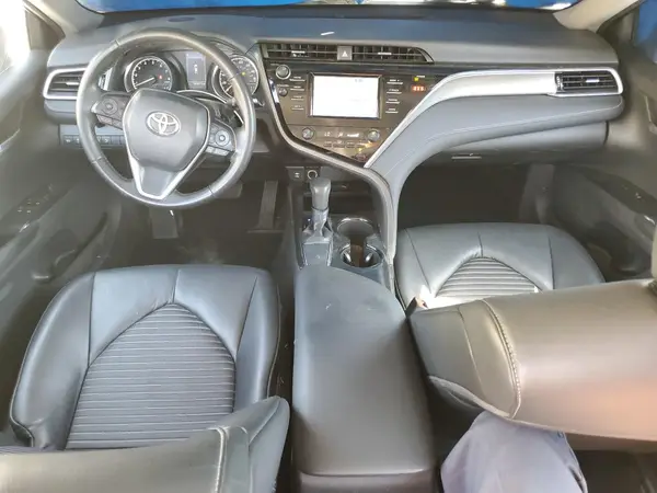 4T1B11HK2JU675453 2018 TOYOTA CAMRY - Image 8