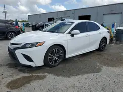 4T1B11HK2JU677705 2018 TOYOTA CAMRY