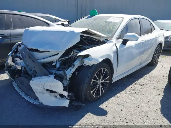 4T1B11HK2KU159756 2019 TOYOTA CAMRY - Image 2