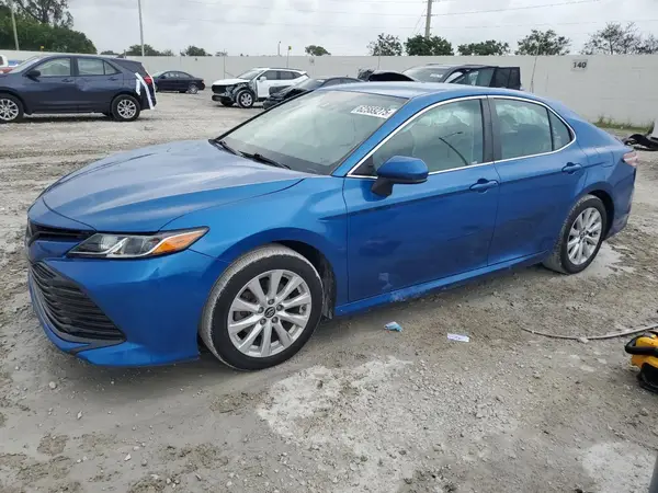 4T1B11HK2KU163807 2019 TOYOTA CAMRY - Image 1