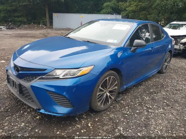 4T1B11HK2KU164830 2019 TOYOTA CAMRY - Image 2