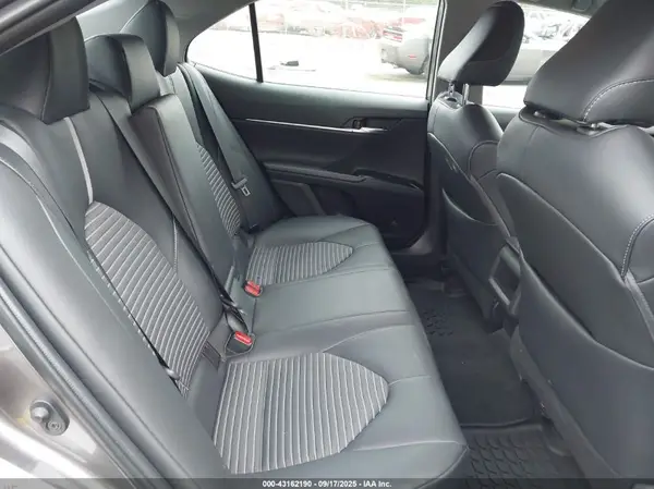 4T1B11HK2KU166951 2019 TOYOTA CAMRY - Image 8