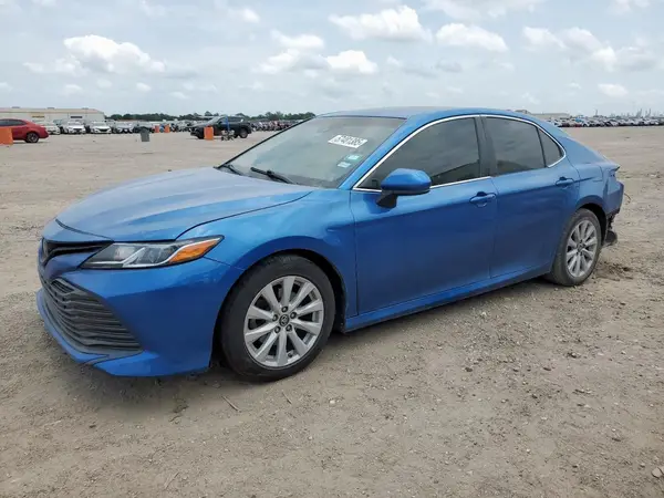 4T1B11HK2KU169252 2019 TOYOTA CAMRY - Image 1
