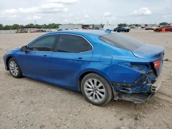 4T1B11HK2KU169252 2019 TOYOTA CAMRY - Image 2