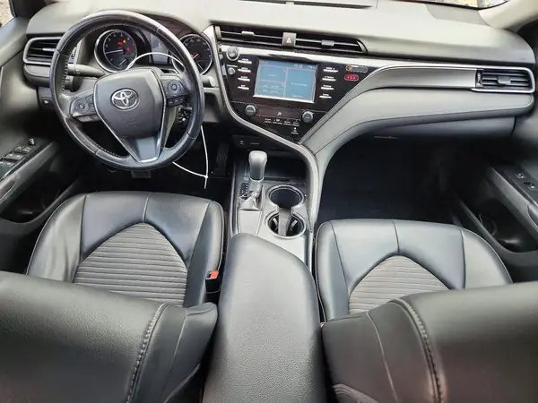 4T1B11HK2KU170949 2019 TOYOTA CAMRY - Image 8