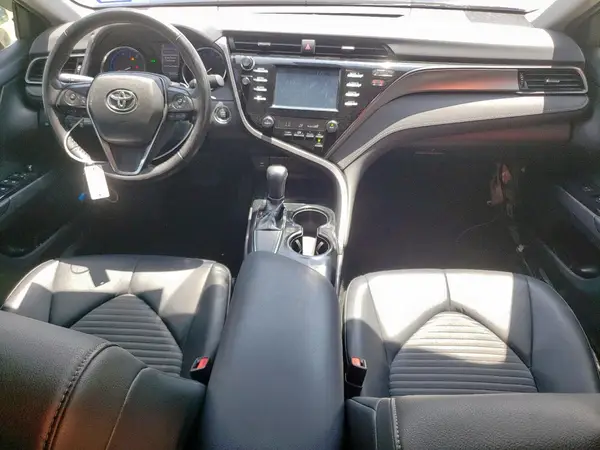 4T1B11HK2KU175729 2019 TOYOTA CAMRY - Image 8