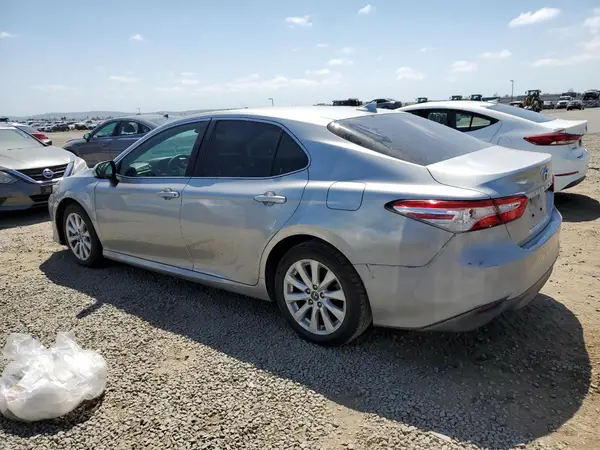 4T1B11HK2KU175987 2019 TOYOTA CAMRY - Image 2