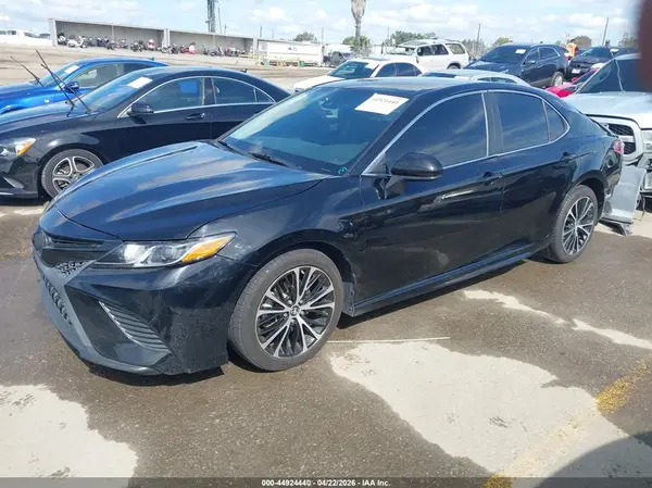 4T1B11HK2KU176816 2019 TOYOTA CAMRY - Image 2