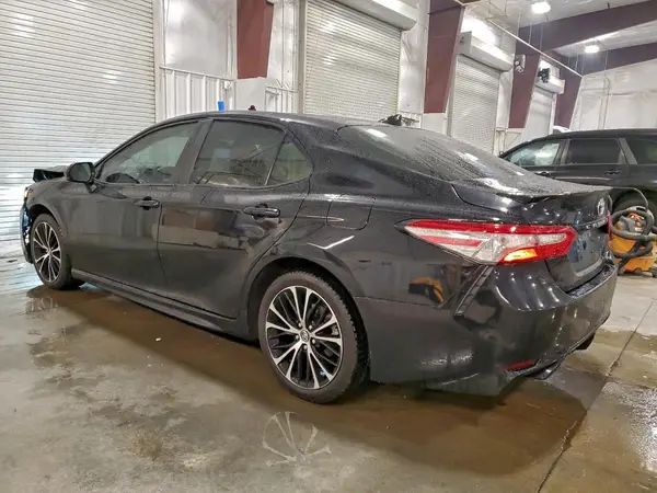 4T1B11HK2KU177867 2019 TOYOTA CAMRY - Image 2