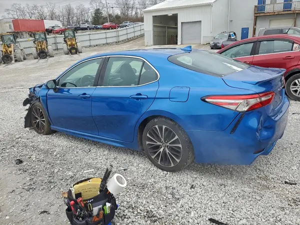 4T1B11HK2KU178081 2019 TOYOTA CAMRY - Image 2