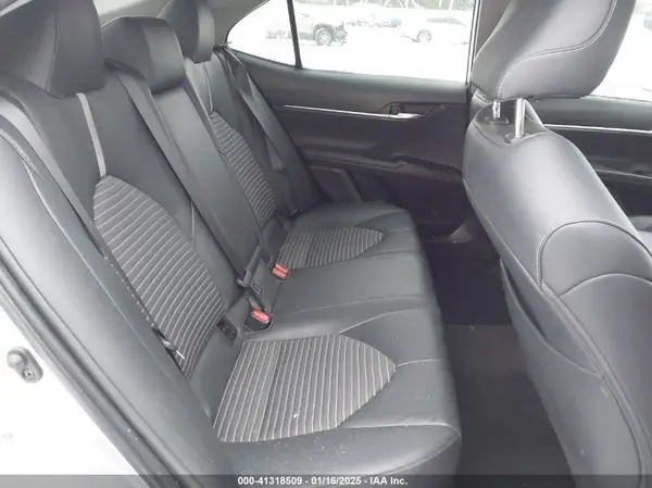 4T1B11HK2KU178565 2019 TOYOTA CAMRY - Image 8