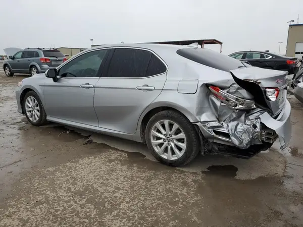4T1B11HK2KU181692 2019 TOYOTA CAMRY - Image 2