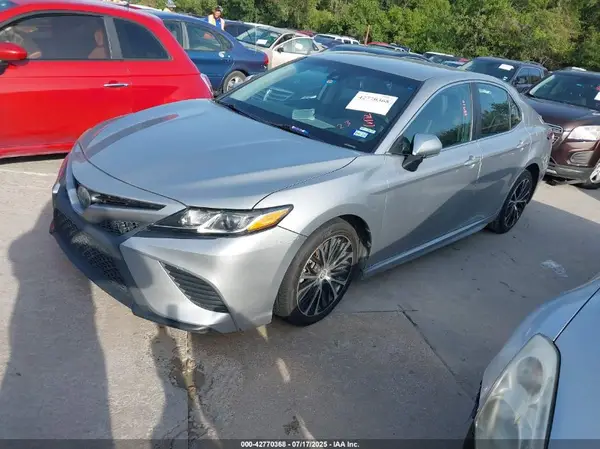4T1B11HK2KU181868 2019 TOYOTA CAMRY - Image 2