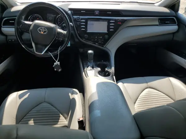 4T1B11HK2KU183040 2019 TOYOTA CAMRY - Image 8