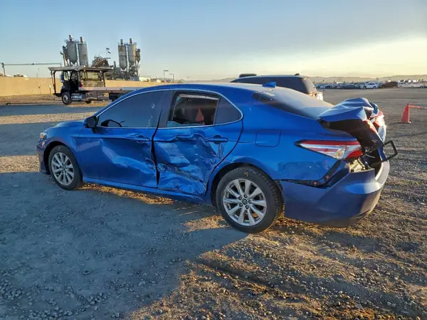 4T1B11HK2KU187329 2019 TOYOTA CAMRY - Image 2