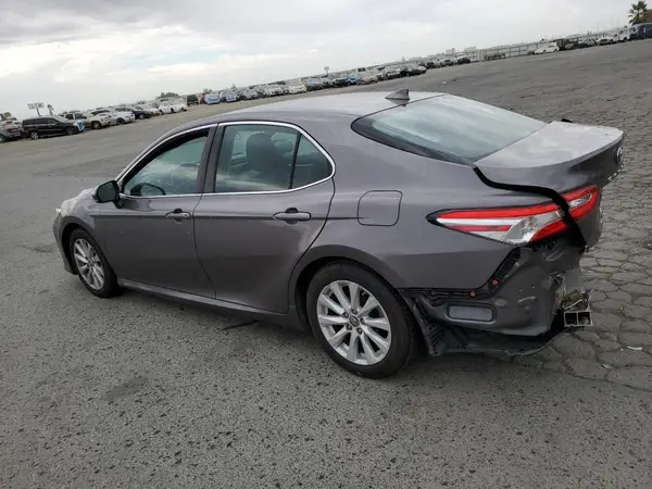 4T1B11HK2KU192496 2019 TOYOTA CAMRY - Image 2