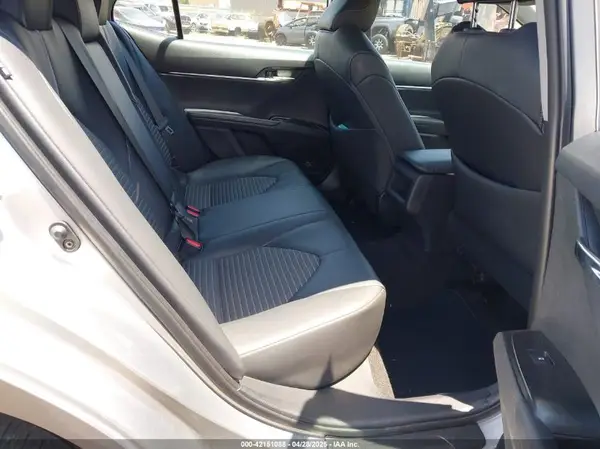 4T1B11HK2KU194555 2019 TOYOTA CAMRY - Image 8