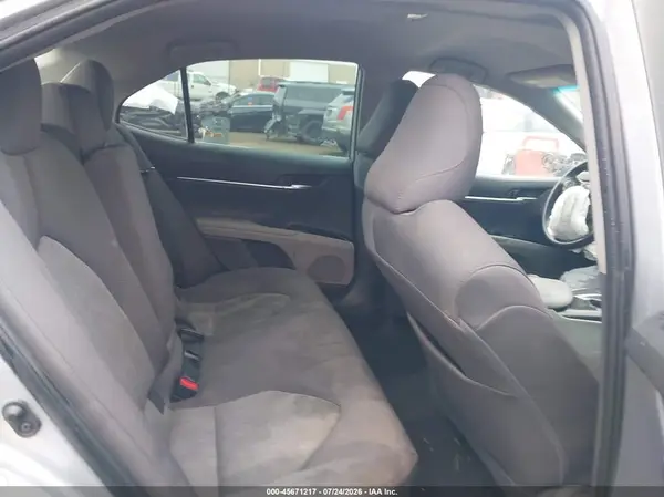 4T1B11HK2KU195379 2019 TOYOTA CAMRY - Image 8