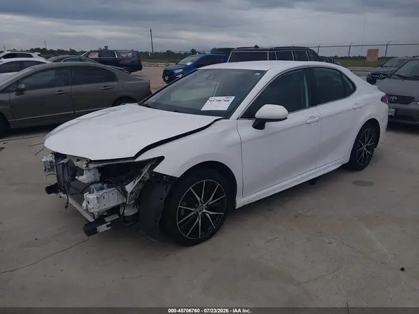 4T1B11HK2KU195611 2019 TOYOTA CAMRY - Image 2