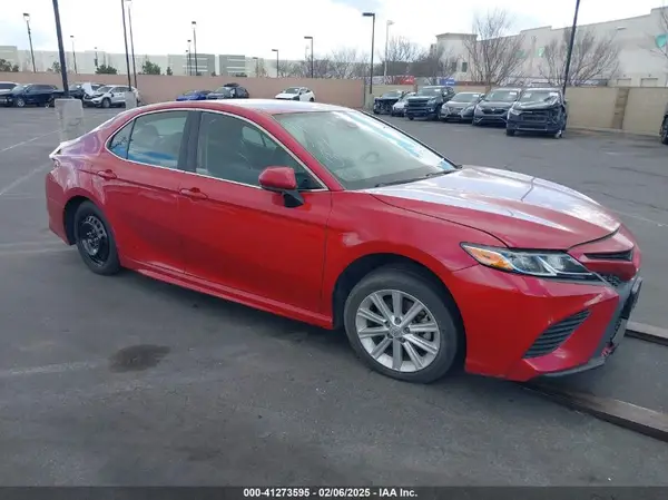 4T1B11HK2KU201567 2019 TOYOTA CAMRY - Image 1