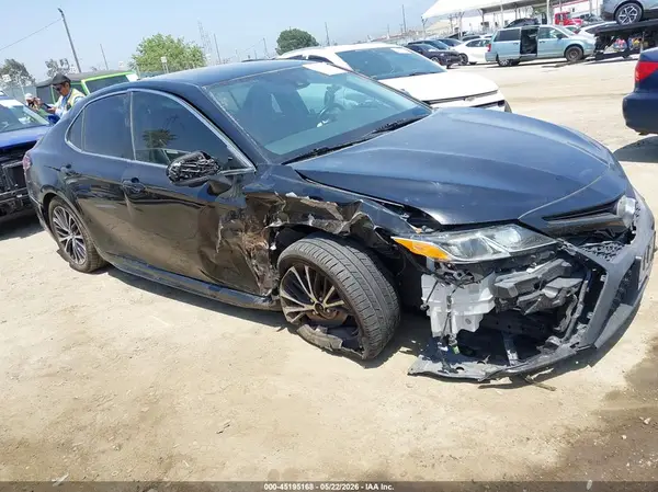 4T1B11HK2KU204114 2019 TOYOTA CAMRY - Image 1