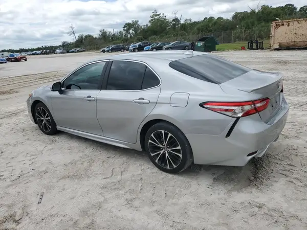 4T1B11HK2KU210740 2019 TOYOTA CAMRY - Image 2