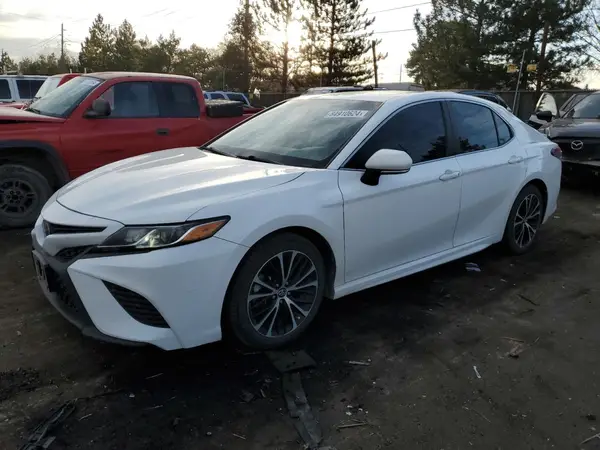 4T1B11HK2KU210785 2019 TOYOTA CAMRY - Image 1