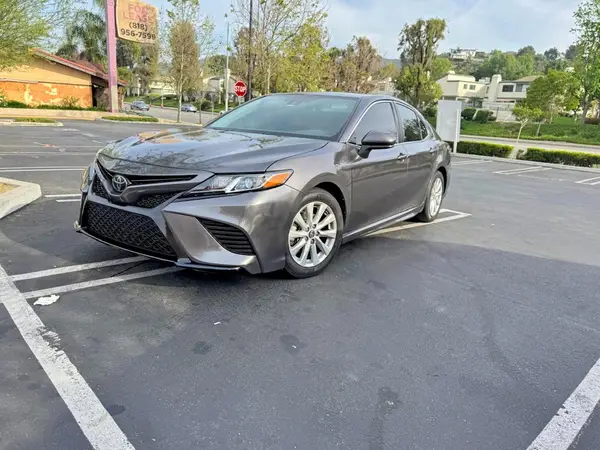 4T1B11HK2KU212309 2019 TOYOTA CAMRY - Image 2