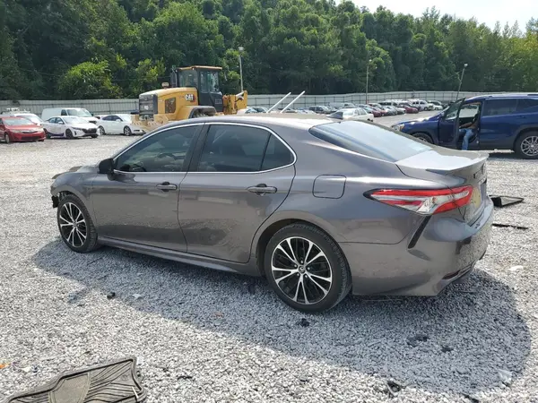 4T1B11HK2KU214142 2019 TOYOTA CAMRY - Image 2