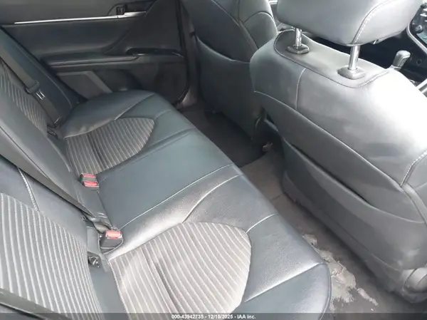 4T1B11HK2KU214304 2019 TOYOTA CAMRY - Image 8
