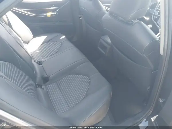 4T1B11HK2KU214531 2019 TOYOTA CAMRY - Image 8