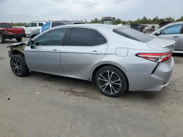 4T1B11HK2KU214982 2019 TOYOTA CAMRY - Image 2