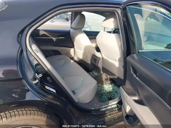 4T1B11HK2KU220636 2019 TOYOTA CAMRY - Image 8