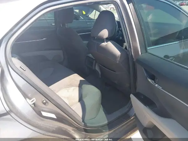 4T1B11HK2KU226582 2019 TOYOTA CAMRY - Image 8