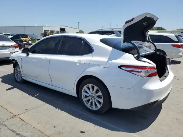4T1B11HK2KU227456 2019 TOYOTA CAMRY - Image 2