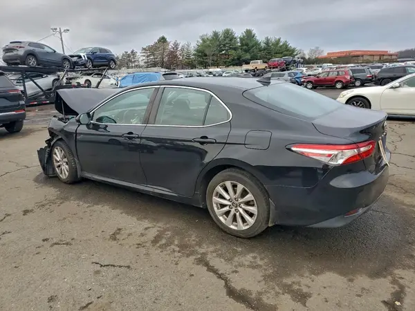 4T1B11HK2KU228865 2019 TOYOTA CAMRY - Image 2