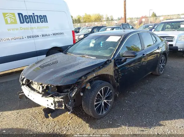 4T1B11HK2KU230017 2019 TOYOTA CAMRY - Image 2