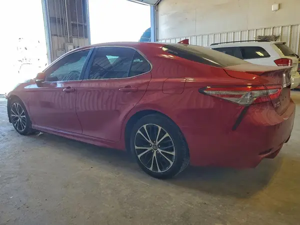 4T1B11HK2KU232852 2019 TOYOTA CAMRY - Image 2