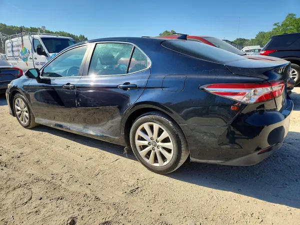 4T1B11HK2KU238182 2019 TOYOTA CAMRY - Image 2