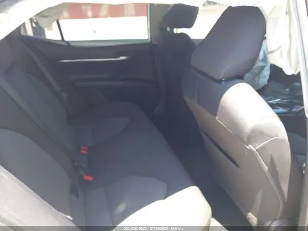 4T1B11HK2KU242085 2019 TOYOTA CAMRY - Image 8