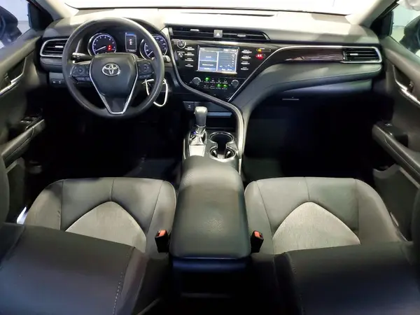 4T1B11HK2KU242569 2019 TOYOTA CAMRY - Image 8