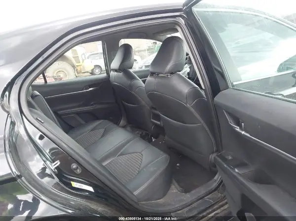 4T1B11HK2KU243494 2019 TOYOTA CAMRY - Image 8