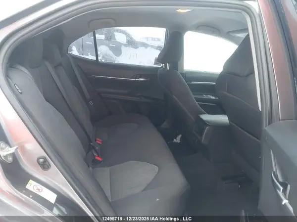 4T1B11HK2KU245049 2019 TOYOTA CAMRY - Image 8