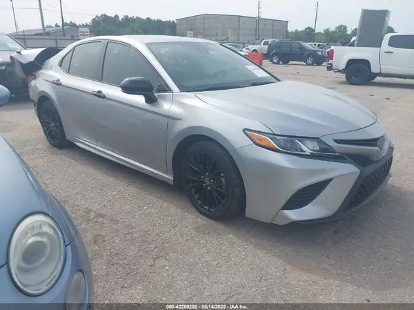 4T1B11HK2KU251479 2019 TOYOTA CAMRY - Image 1