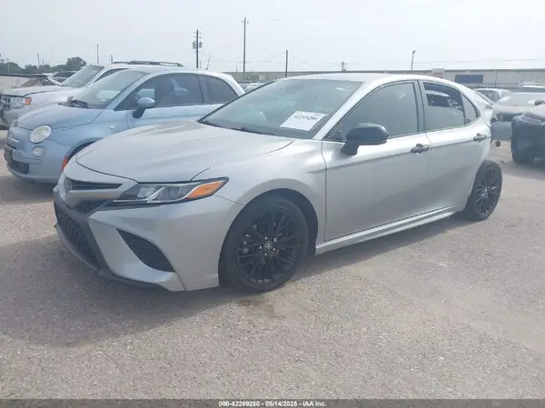 4T1B11HK2KU251479 2019 TOYOTA CAMRY - Image 2