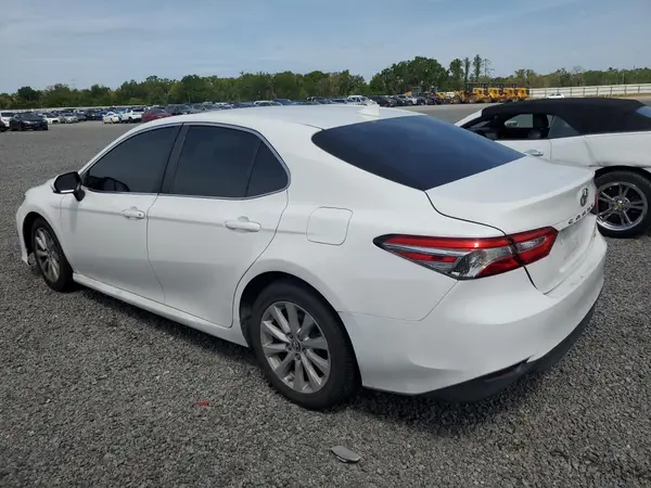4T1B11HK2KU254396 2019 TOYOTA CAMRY - Image 2