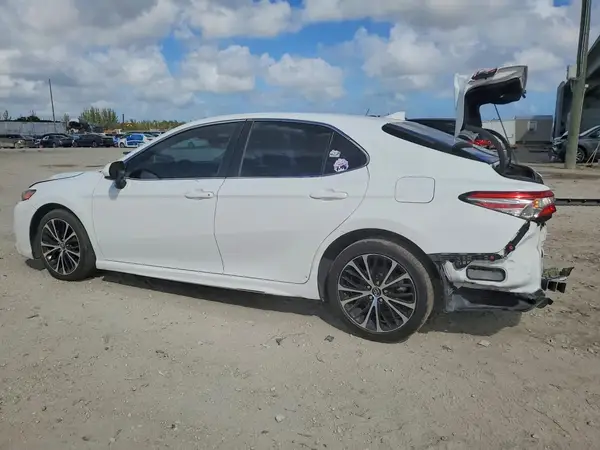 4T1B11HK2KU255791 2019 TOYOTA CAMRY - Image 2