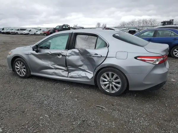 4T1B11HK2KU257332 2019 TOYOTA CAMRY - Image 2