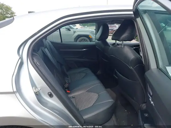 4T1B11HK2KU261641 2019 TOYOTA CAMRY - Image 8