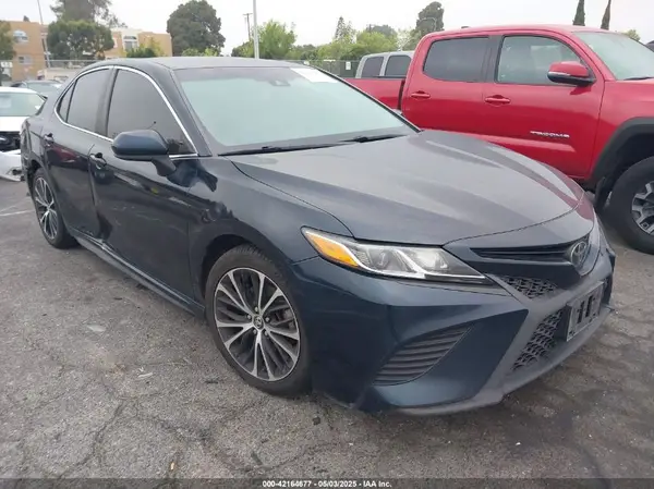 4T1B11HK2KU263082 2019 TOYOTA CAMRY - Image 1